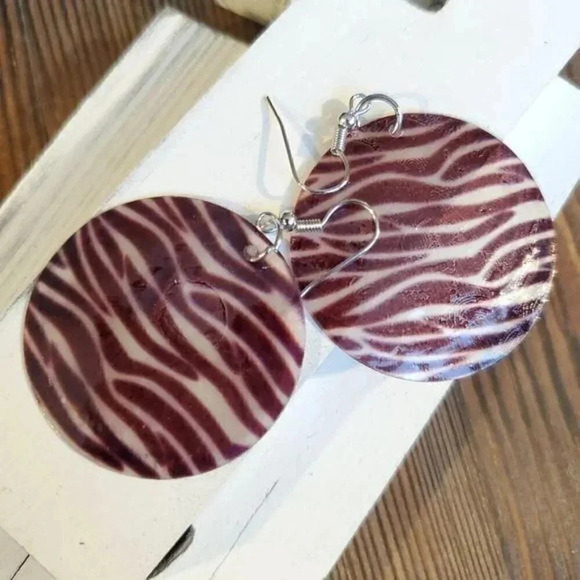 Capiz Shell Earrings Zebra Animal Print - Picture 1 of 3